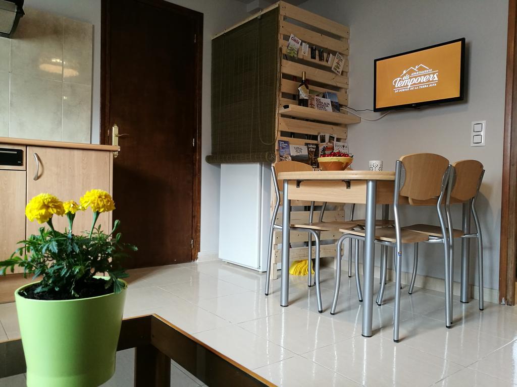Apartaments Els Temporers Corbera Екстериор снимка